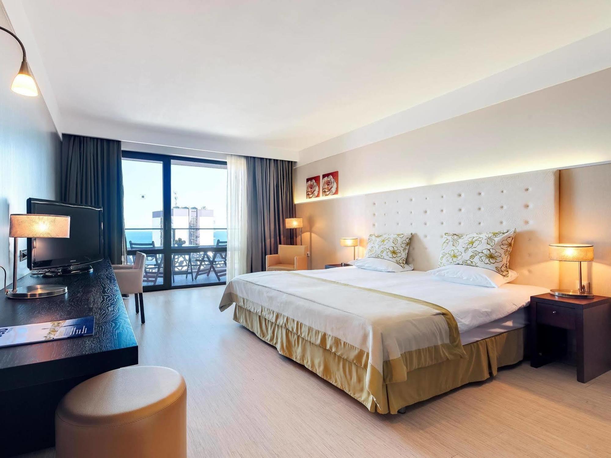 Royal Beach Apartments Słoneczny Brzeg Zewnętrze zdjęcie